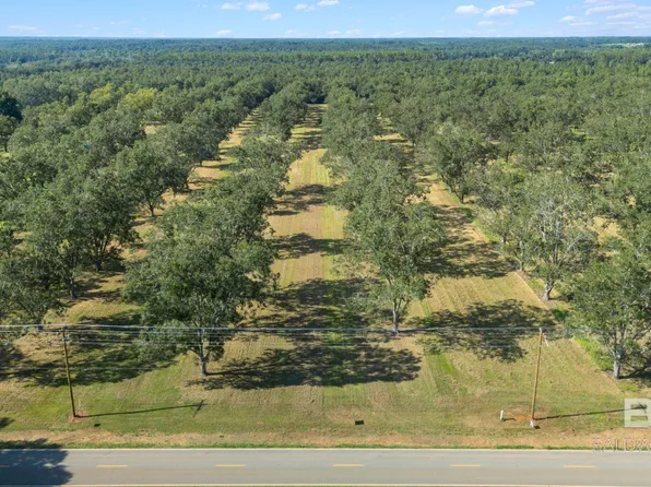14141 Underwood Rd, Summerdale, AL 36580