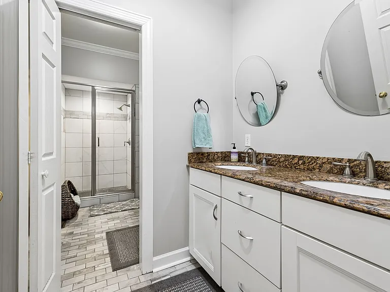 1019 Hilton Ln — Photo 20