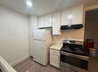 531 W Channel Islands Blvd APT 4, Oxnard, CA 93033
