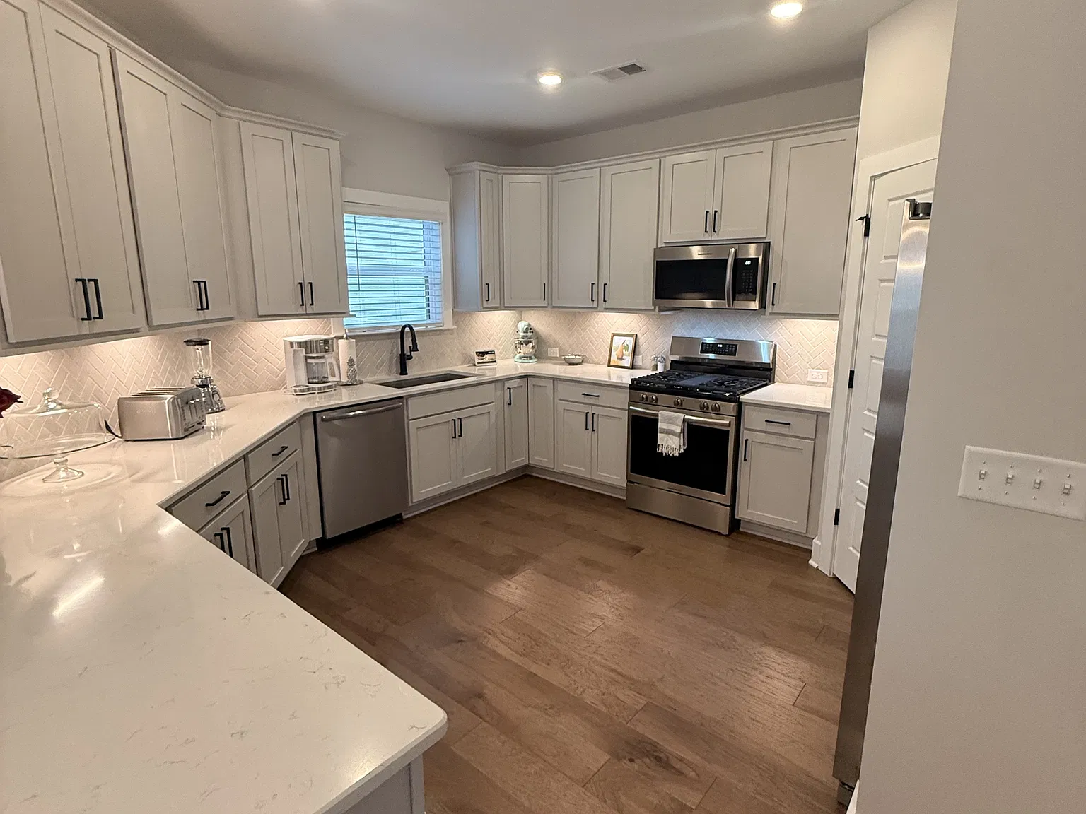 9030 Headwaters Dr - 1 — Photo 4