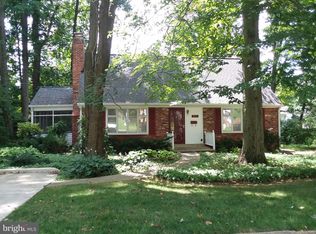 8815 Victoria Rd, Springfield, VA 22151