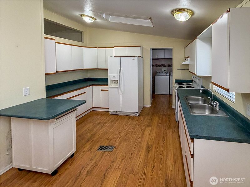 3rd image of 3501 Auburn Way S #44