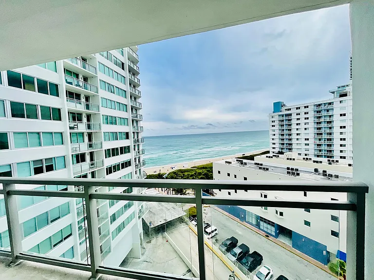7135 Collins Ave #1024 — Photo 1
