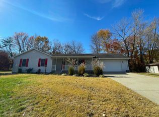 2003 Pinewood Ct, Seymour, IN 47274