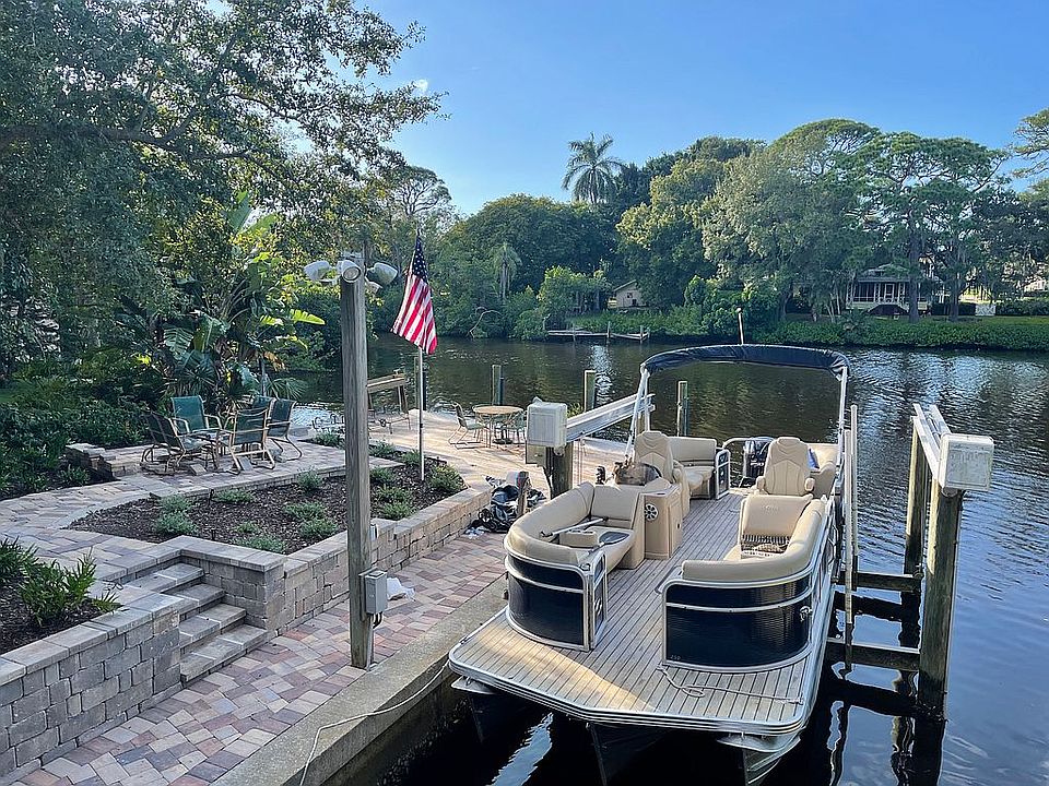 2nd image of 3812 Riverview Blvd