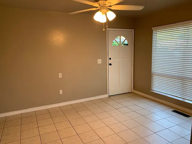 4852 Kyledale Ct — Photo 18