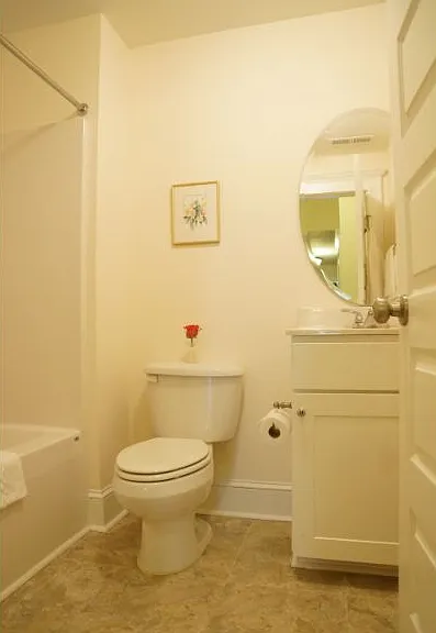 Comyn Hall — Photo 12