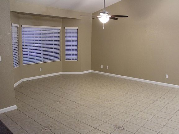 4th image of 536 Merlot Ct