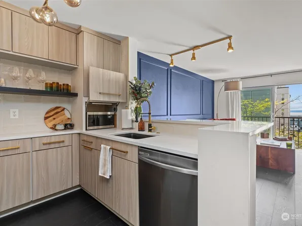 323 Queen Anne Ave N #410, Seattle, WA 98109