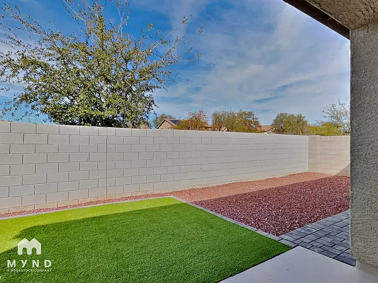 15168 W Sherman St — Photo 25
