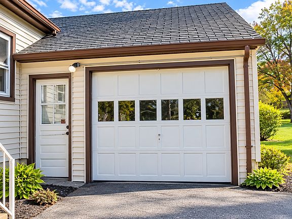3rd image of 677 Woodtick Rd #677