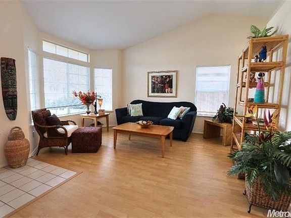 3rd image of 8458 Casablanca Way