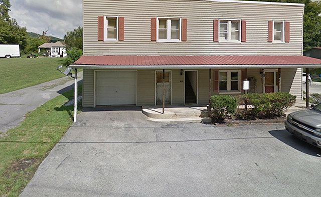 1st image of 1111 Old Roane St APT 2