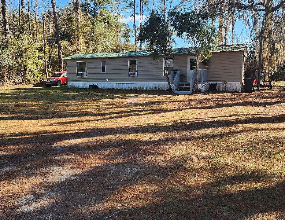 1st image of 150 SE Faye Ln