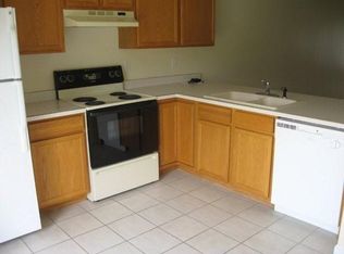 1108 E 10th St S, Newton, IA 50208