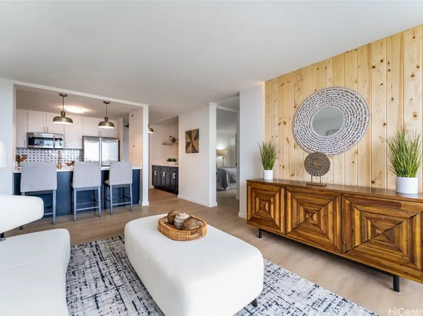 98-410 Koauka Loop APT 8F, Aiea, HI 96701