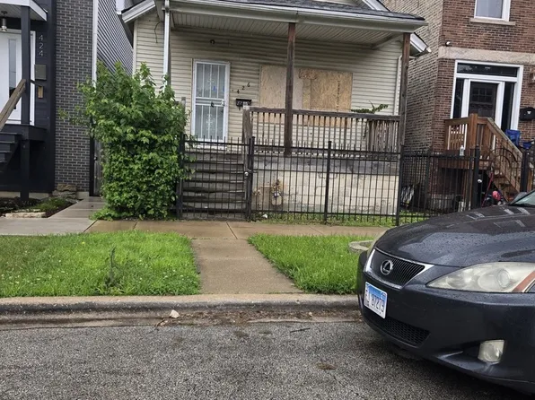 426 N Trumbull Ave, Chicago, IL 60624
