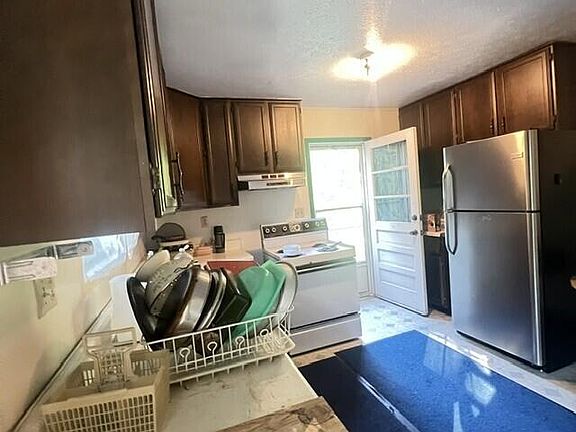 5th image of 305 Woodbridge Rd