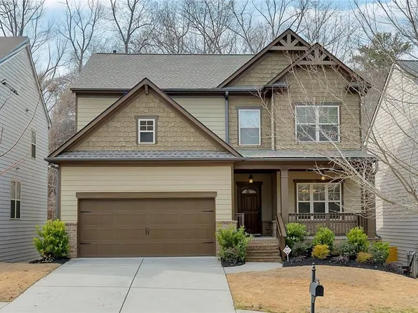 5016 Maplecliff Dr, Sugar Hill, GA 30518