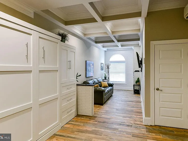 734 Light St #1 — Photo 4