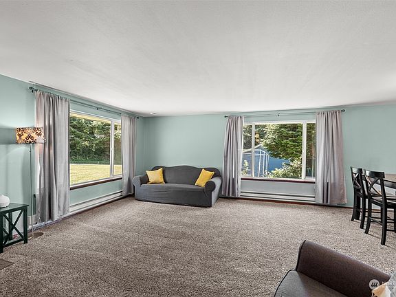 5th image of 15 Harborview Court