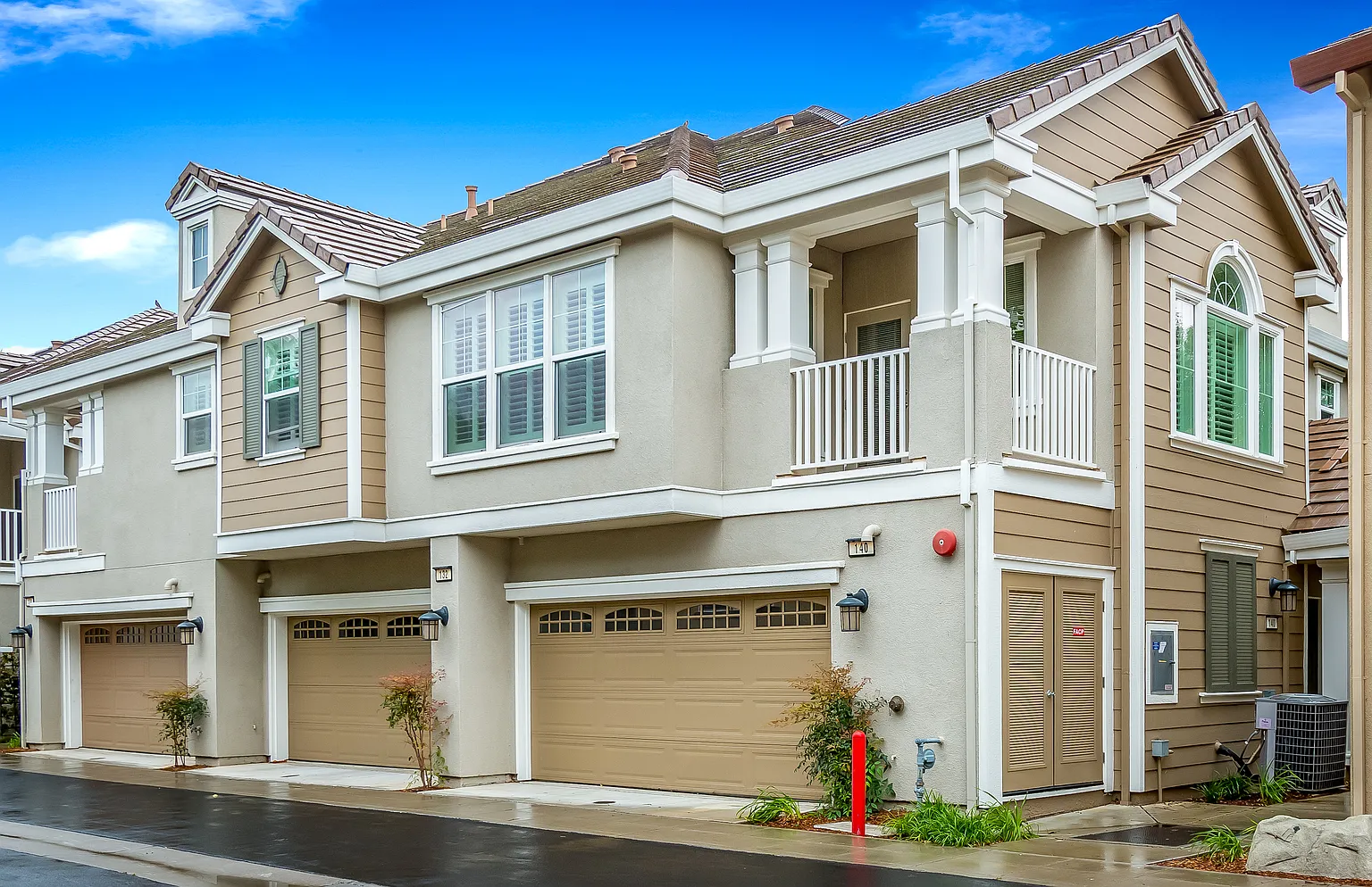 140 W Luna Loca Ln photo 1