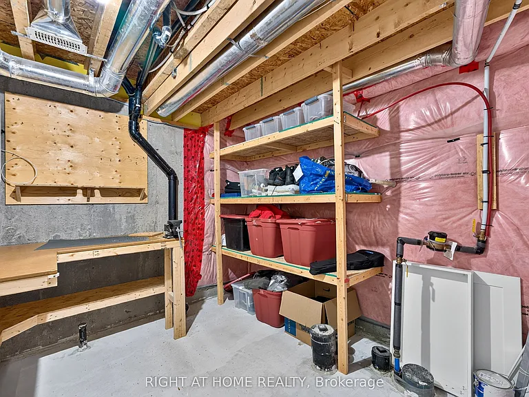 116 Conifer Creek Cir — Photo 34