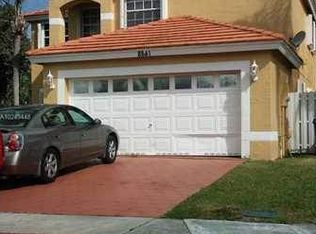 8841 SW 13th St, Pembroke Pines, FL 33025