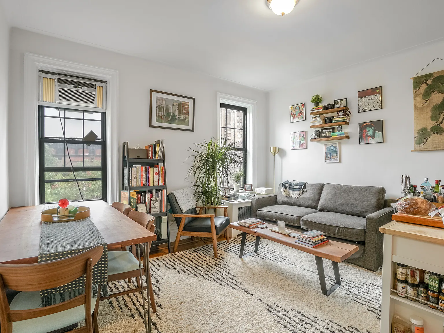 26 Grove Street — Photo 4