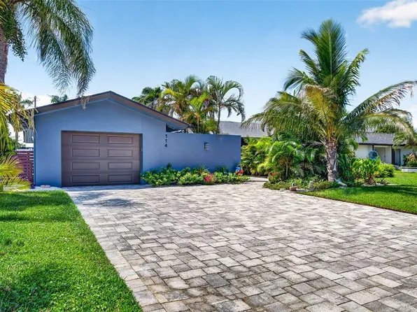 114 12TH STREET, BELLEAIR BEACH, FL 33786