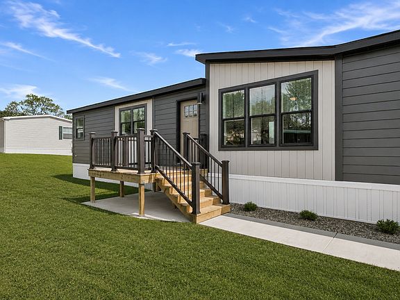 Exterior Image-2-Cavco 77 Rolling Hills Estates
