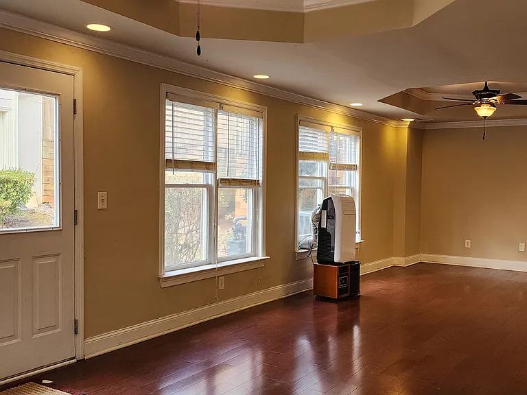 2130 Woods River Ln — Photo 24