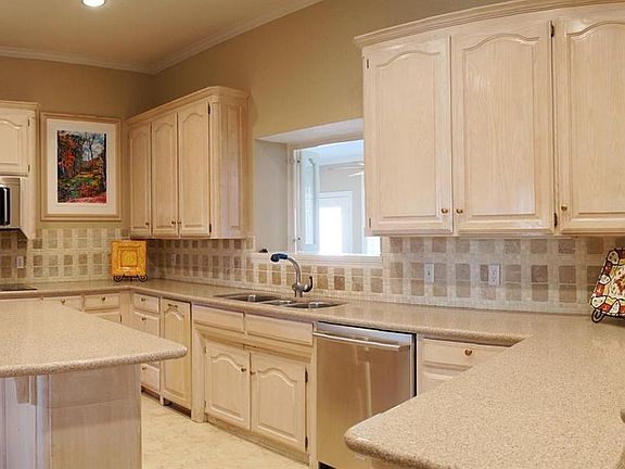 4th image of 3612 Wexford Ct