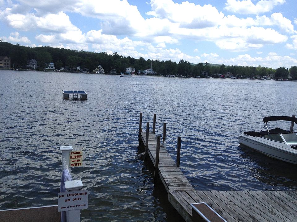 2nd image of 16 Hill Rd