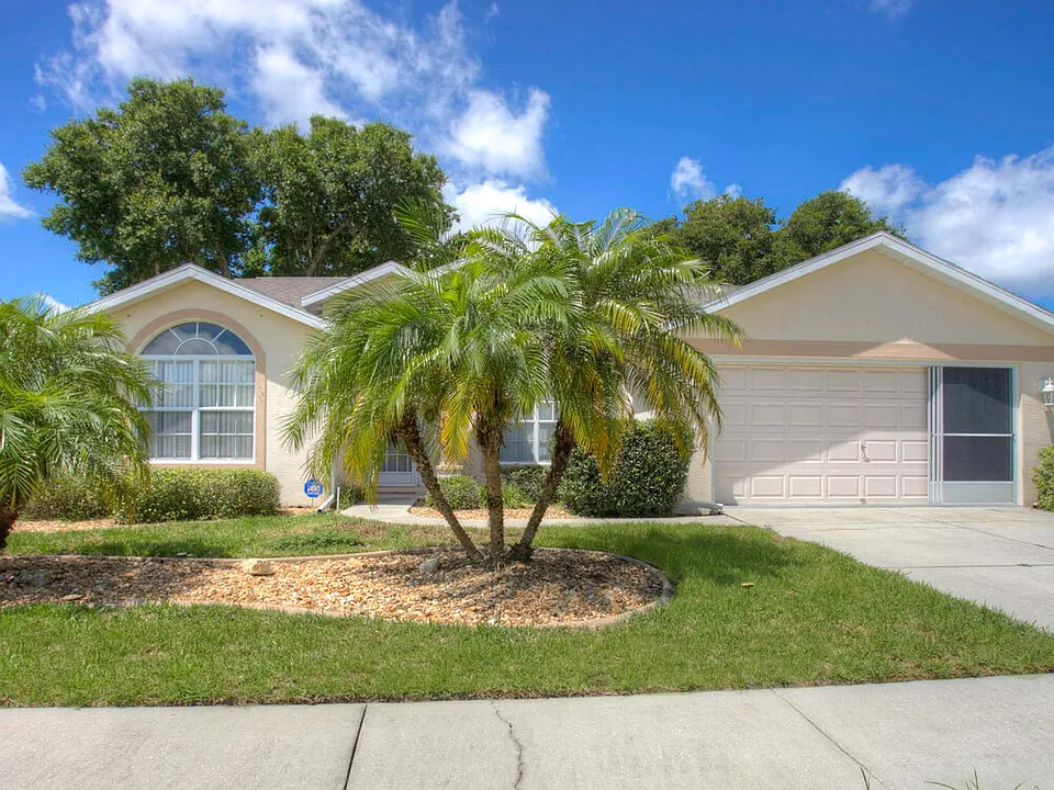 9038 Water Hazard Dr