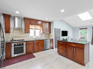 565 Center St, Wood Ridge, NJ 07075