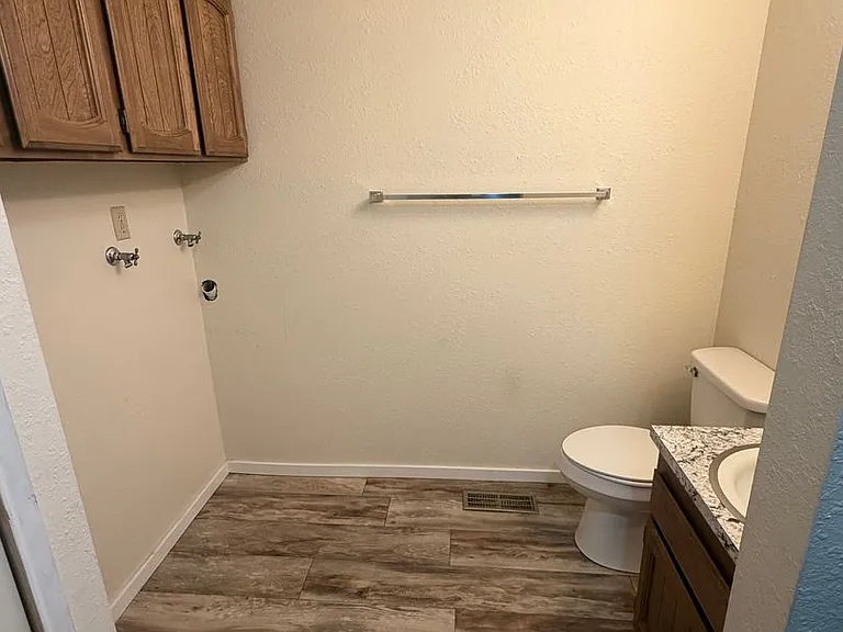 7 S Western Ave — Photo 6