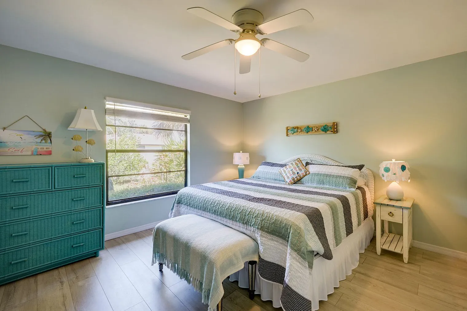 2 bed, 2.0 bath, 1033 sqft, $3,097 — Photo 4