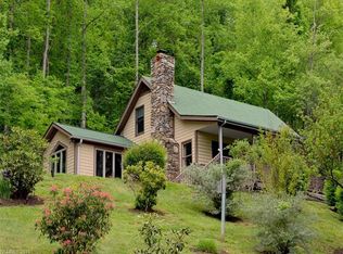 5 Pine Knob Ln, Weaverville, NC 28787