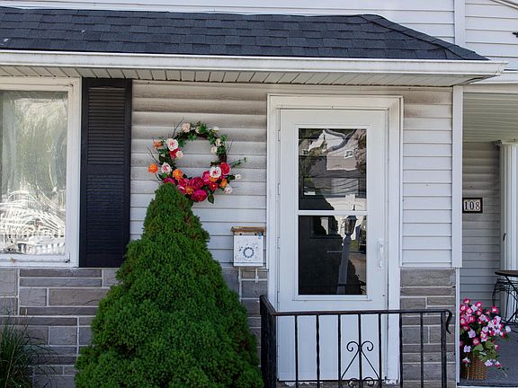 3rd image of 108 3rd St