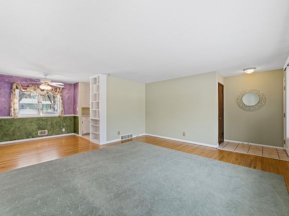 5th image of 264 Inglewood St