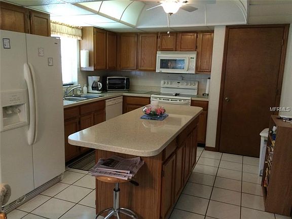 2nd image of 393 Blue Springs Ct