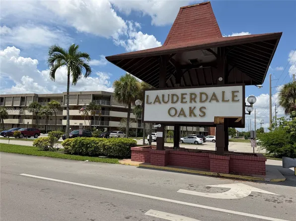 2951 NW 46th Ave APT 109, Lauderdale Lakes, FL 33313