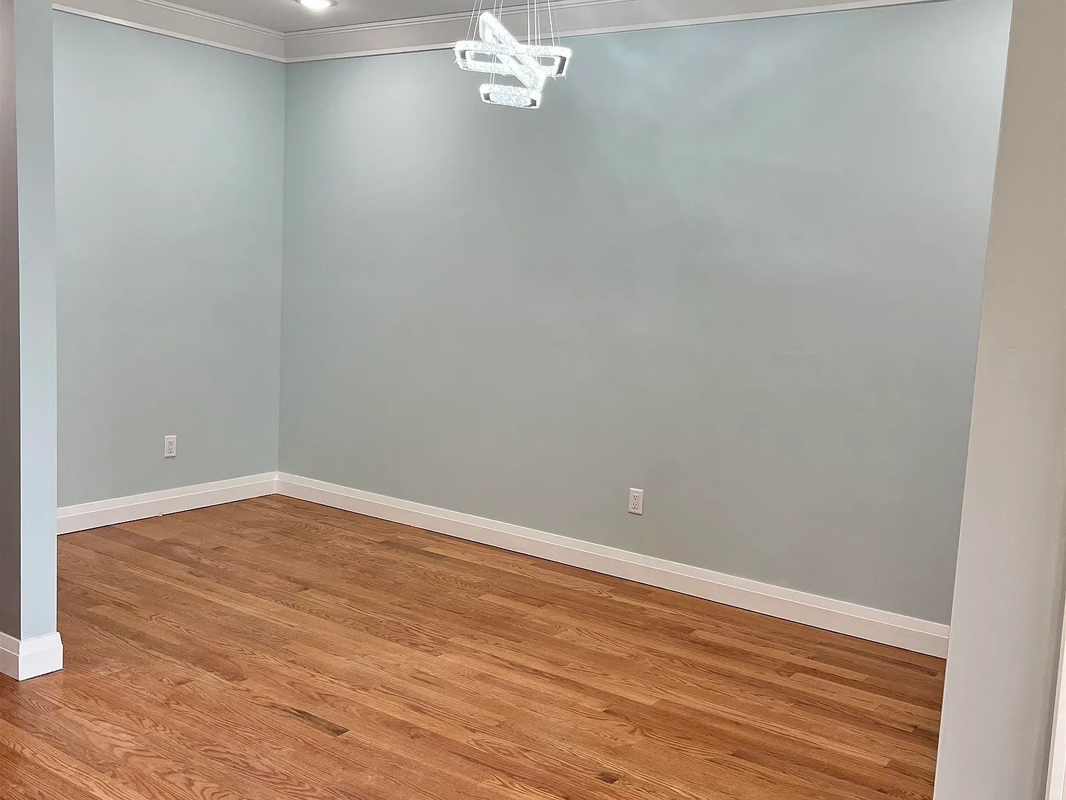 3 bed, 2.0 bath, $4,500 — Photo 4