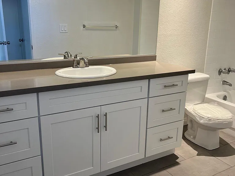 10916 Ashton Ave #101 — Photo 9