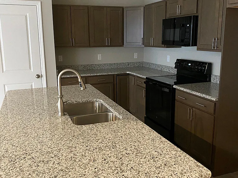 6110 Sawgrass Ct — Photo 17
