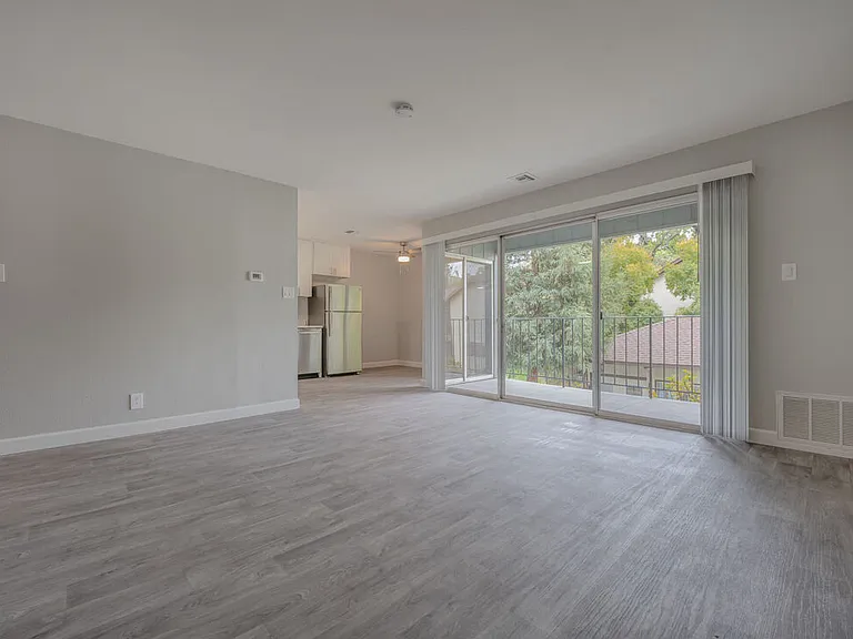 Danville Park Apartments — Photo 36