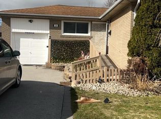 224 Livingston Rd, Toronto, ON M1E1L7