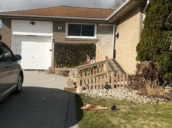 224 Livingston Rd, Toronto, ON M1E 1L7