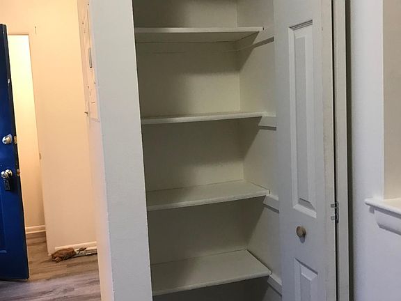 Kitchen pantry